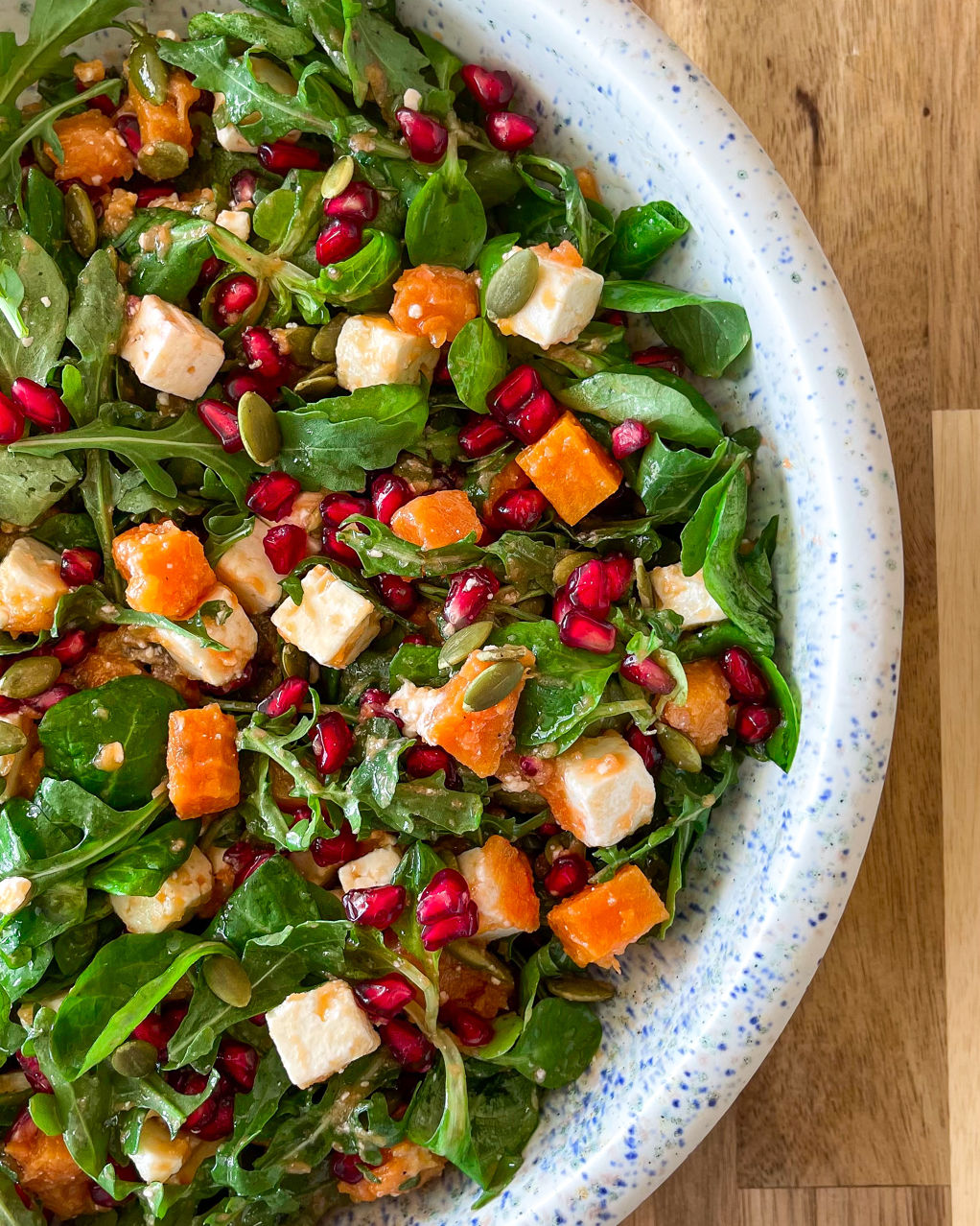 Ensalada de otoño con moniato y granada