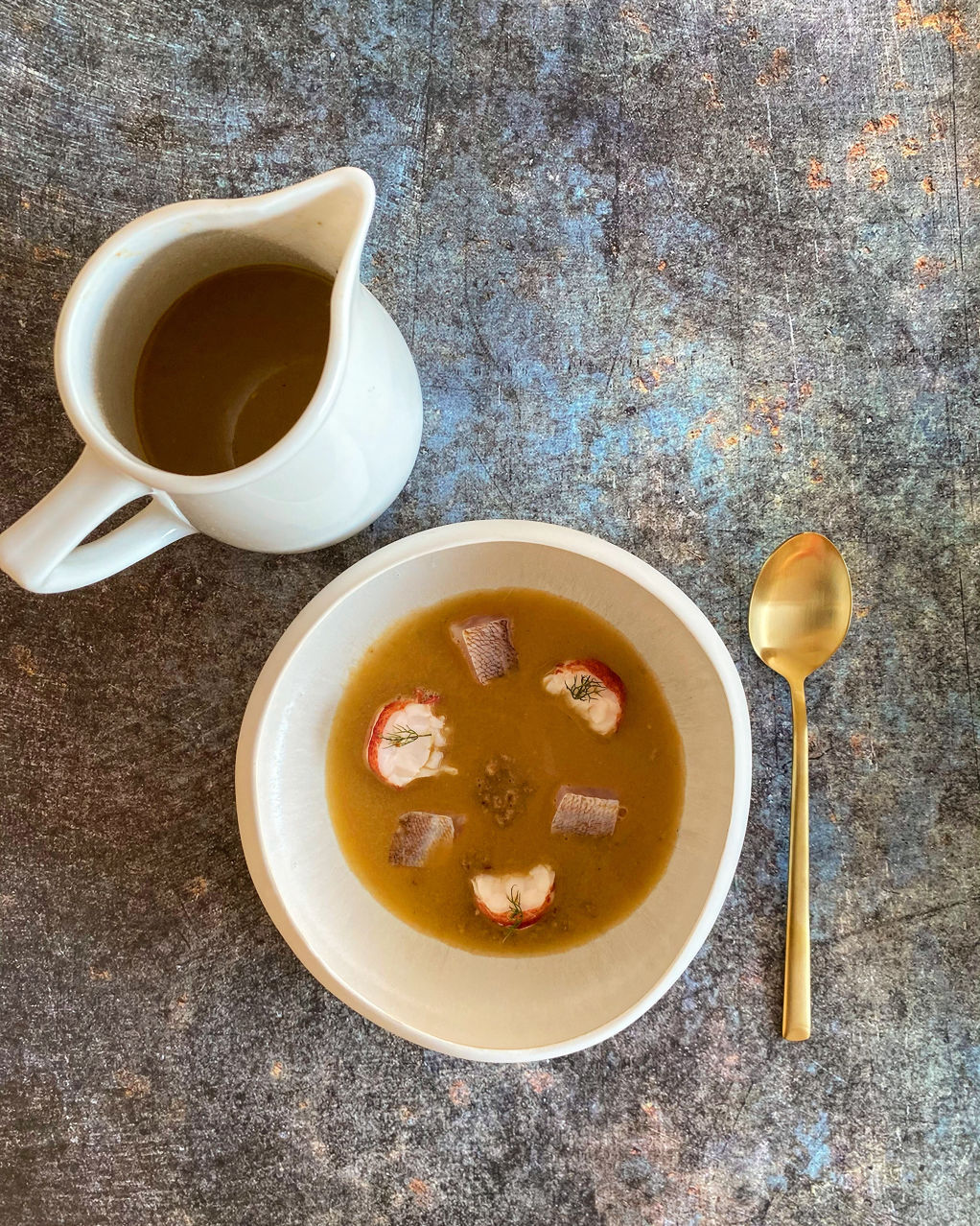 Sopa de pescado y marisco