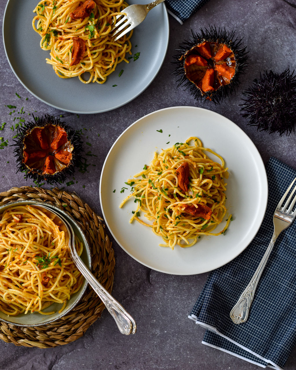 Spaghetti amb garotes o eriçons de mar