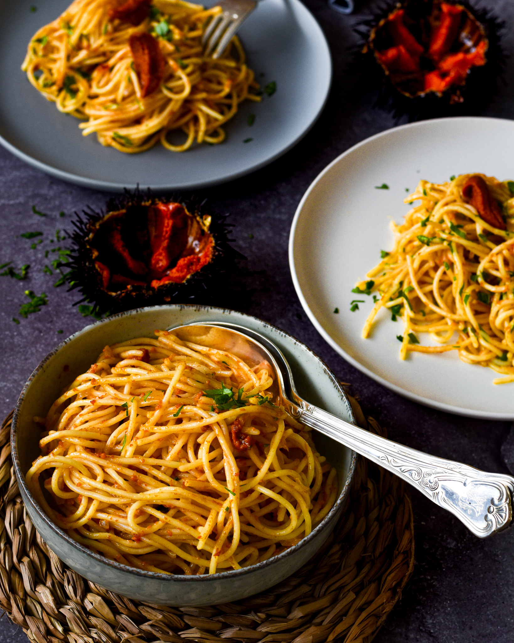 Spaghetti amb garotes o eriçons de mar